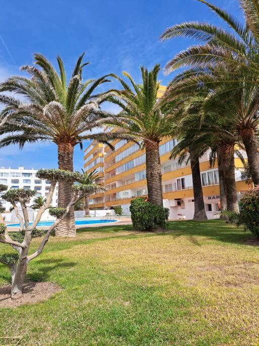 Holiday Center Apartamento Vistas Mar, Acceso Directo Playa Y Piscina Roses Dış mekan fotoğraf