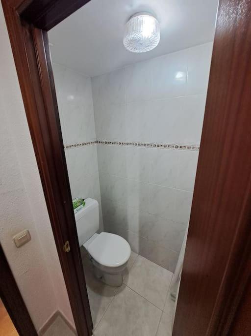 Holiday Center Apartamento Vistas Mar, Acceso Directo Playa Y Piscina Roses Dış mekan fotoğraf