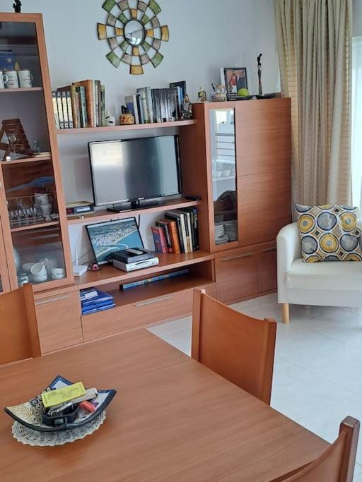 Holiday Center Apartamento Vistas Mar, Acceso Directo Playa Y Piscina Roses Dış mekan fotoğraf